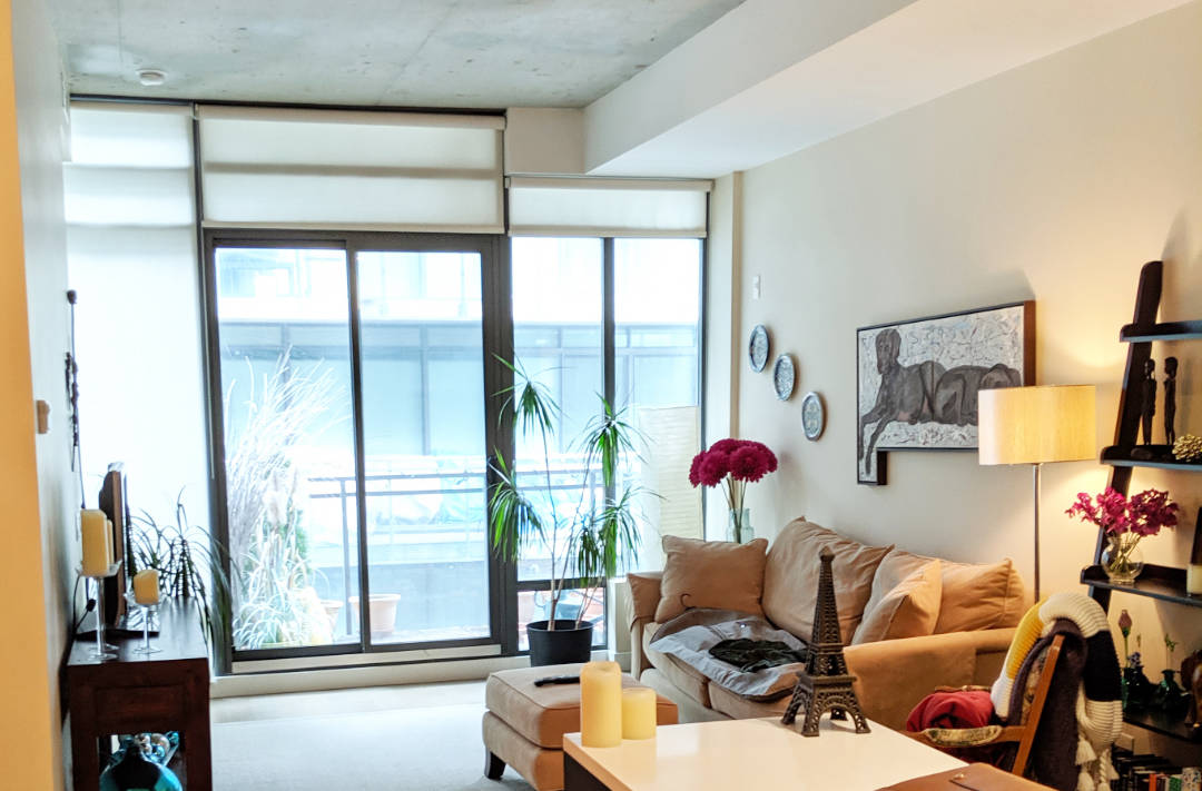 Home Staging Queen & Broadview, Toronto Before & After!